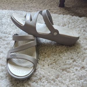 Size 8 Gray Crocs sandals